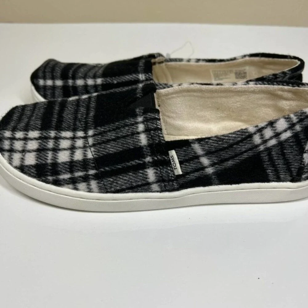 Toms black and white plaid slip on size Y3 Kid Junior US Y3